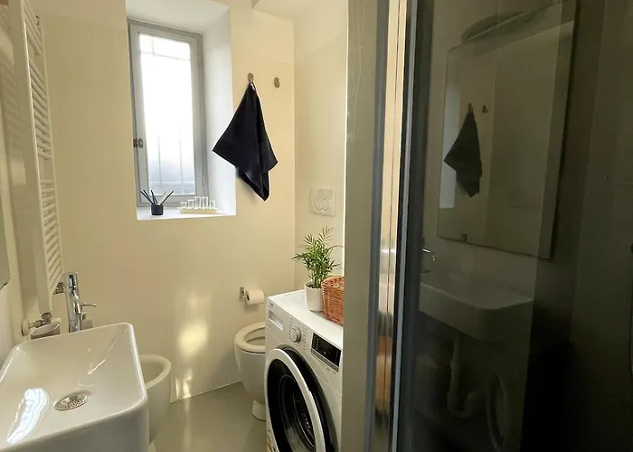 Cozy - On The River Lungo Po Apartment *